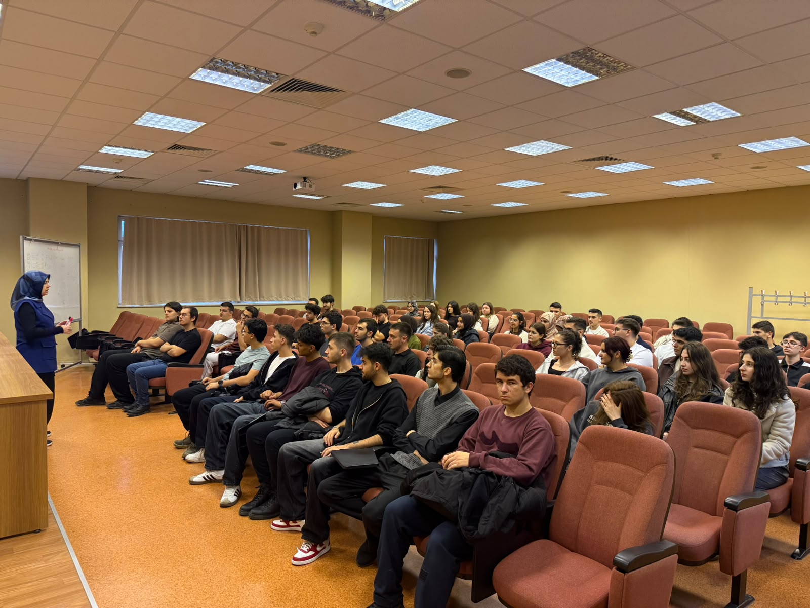Gemlik Asım Kocabıyık MYO Bilgisayar Programcılığı Öğrencilerine Oryantasyon Eğitimi Düzenlendi